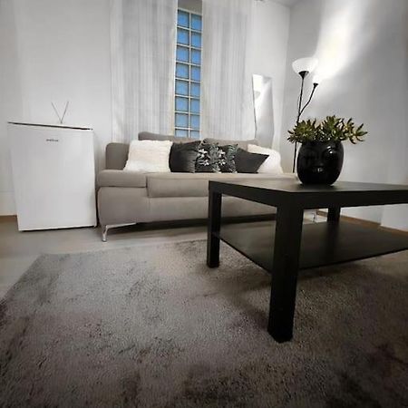 Guest House Merano Bagian luar foto