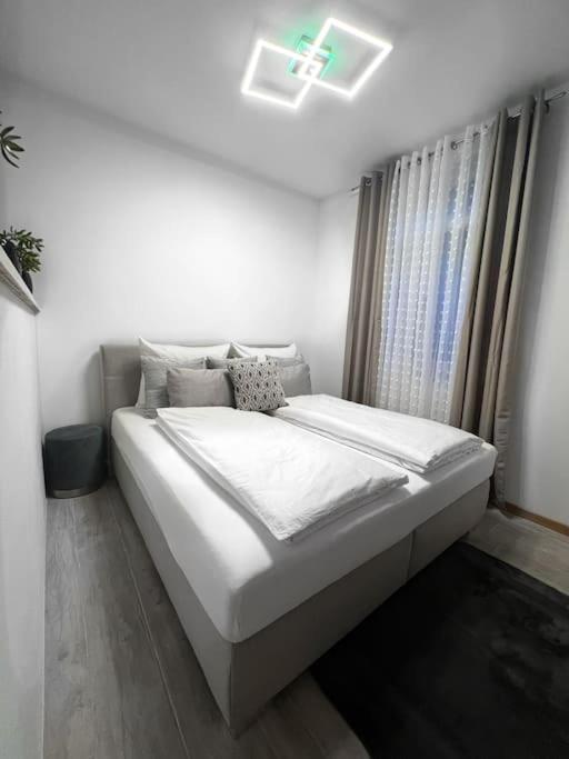 Guest House Merano Bagian luar foto